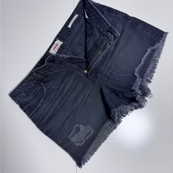 Black Wrangler high rise Denim Women Shorts - Picture 2 of 3